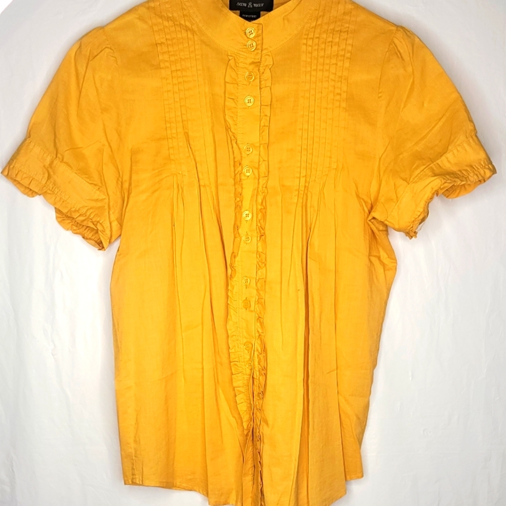 Sam and Max brand short sleeve women's button down shirt